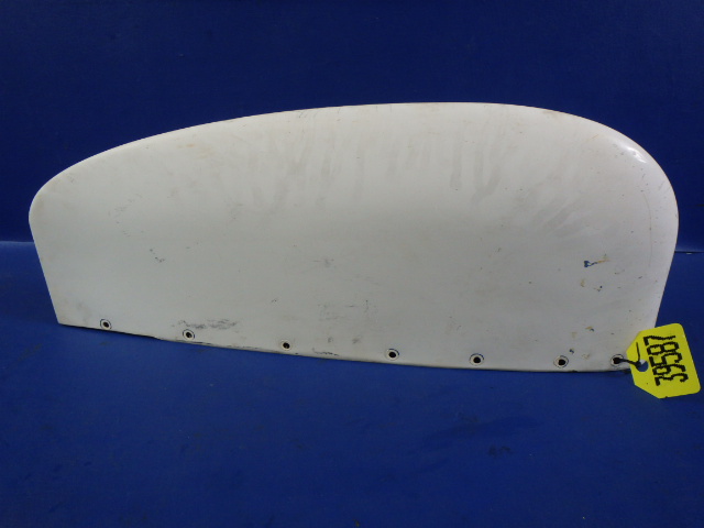 65300-00 Piper - TIP-STABILATOR FAIRING FIBERGLASS (CRACKED)
